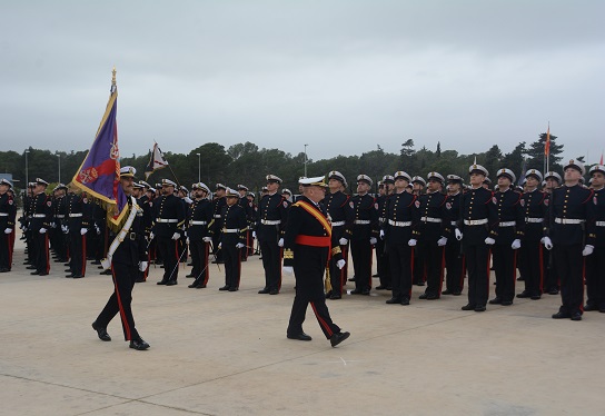 Jura de Bandera en la Escuela de Infantería de Marina “General Albacete y Fuster”