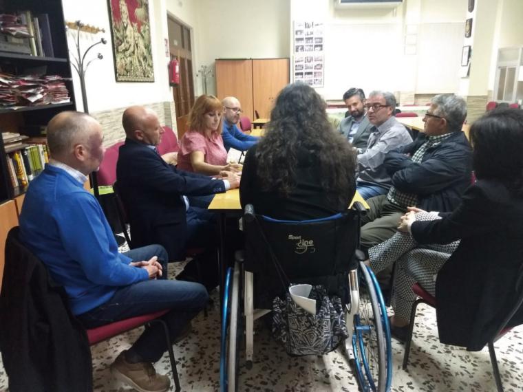 IU-Verdes Lorca firma un acuerdo con la Federación de Asociaciones para acabar con la deuda del Ayuntamiento con estos colectivos