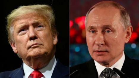 Putin se rie de Trump