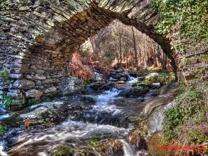 Puente de los Frailes, mal llamado puente de los Machos, OPvejuela, Hurdes, España.