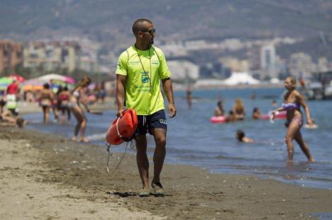 CSIF denuncia que la Junta se salta a los sindicatos para contratar a los 3.000 auxiliares de control de playas