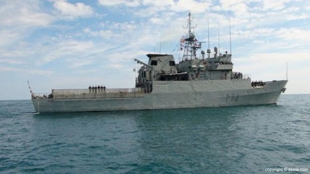 El “Vigía” realiza un ejercicio con un buque de la Marina Francesa en aguas del Golfo de Guinea