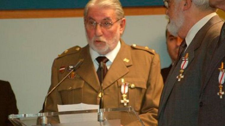Fernando Reinlein, el 16 de febrero de 2010, en el homenaje de Defensa a los militares de la UMD