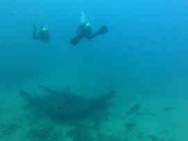 La Armada verifica que el patrimonio arqueológico subacuático de Águilas está bien protegido