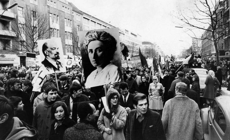 Hoy se cumplen 102 años del asesinato de la dirigente marxista Rosa Luxemburgo 