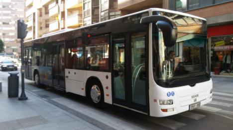 El servicio de transporte colectivo urbano de Lorca extrema las precauciones higiénico sanitarias en sus autobuses como medida preventiva ante el coronavirus
