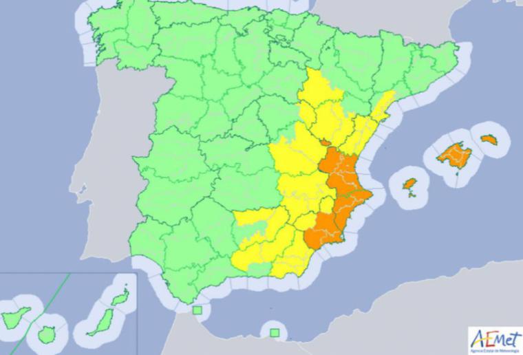  Aviso naranja y amarillo en varias comunidades en España por fuertes precipitaciones y tormentas en las próximas horas