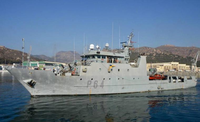 El patrullero ‘Tarifa’ auxilia a un pesquero que se encontraba sin gobierno en aguas de Castellón
 