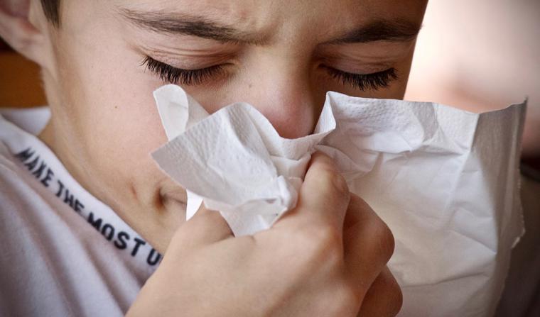 Alerta. Aumento del doble en los casos de gripe, COVID-19 y bronquiolitis en España