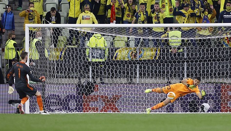 El Villarreal hace historia al ganar su primera Europa League en una final de infarto