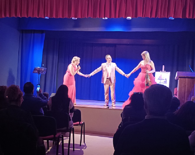Éxito en la Gala de los Enamorados en Pechina: música y poesía se unieron en un evento inolvidable