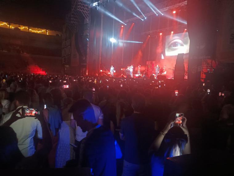 Los Chichos llenan la plaza de toros de Almería en un concierto inolvidable