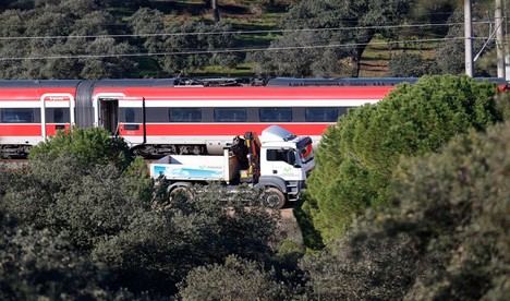 La Junta de Andaluc&Atilde;&shy;a se suma a la investigaci&Atilde;&sup3;n del accidente en Adamuz