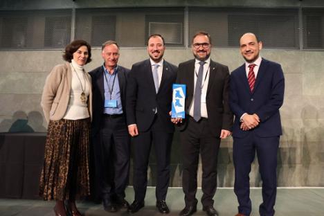 Lorca recibe dos “Pajaritas Azules”, el mayor galardón nacional en materia de reciclaje de papel y cartón