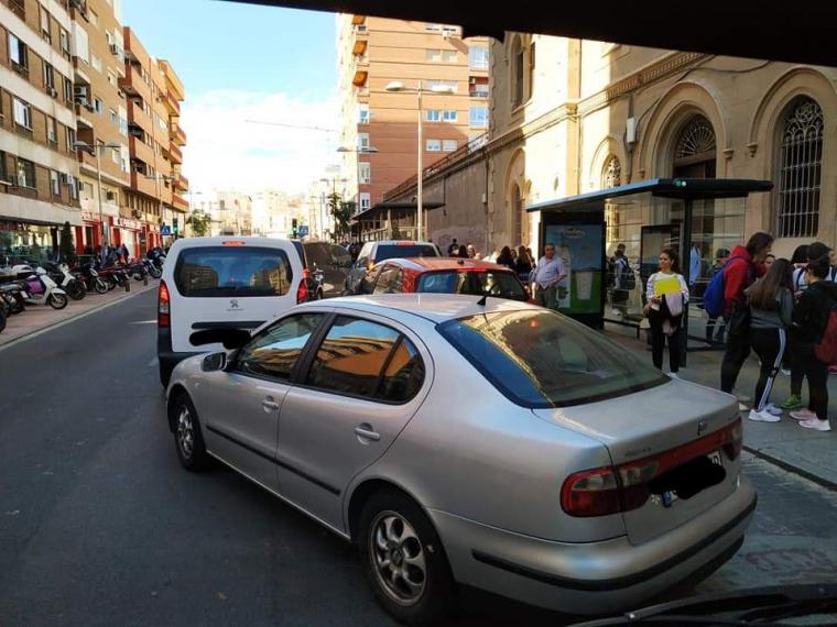 CSIF de Almería denuncia al Ayuntamiento por incumplir la Ley de Seguridad Vial al no solucionar el colapso de determinadas paradas de bus de la capital