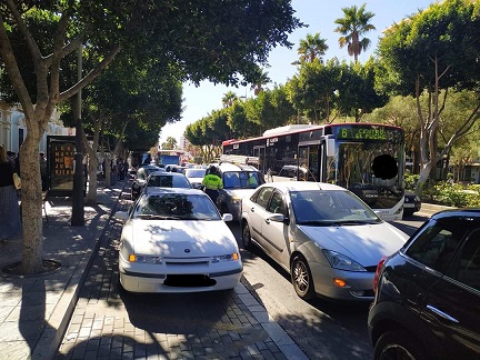 CSIF de Almería denuncia al Ayuntamiento por incumplir la Ley de Seguridad Vial al no solucionar el colapso de determinadas paradas de bus de la capital