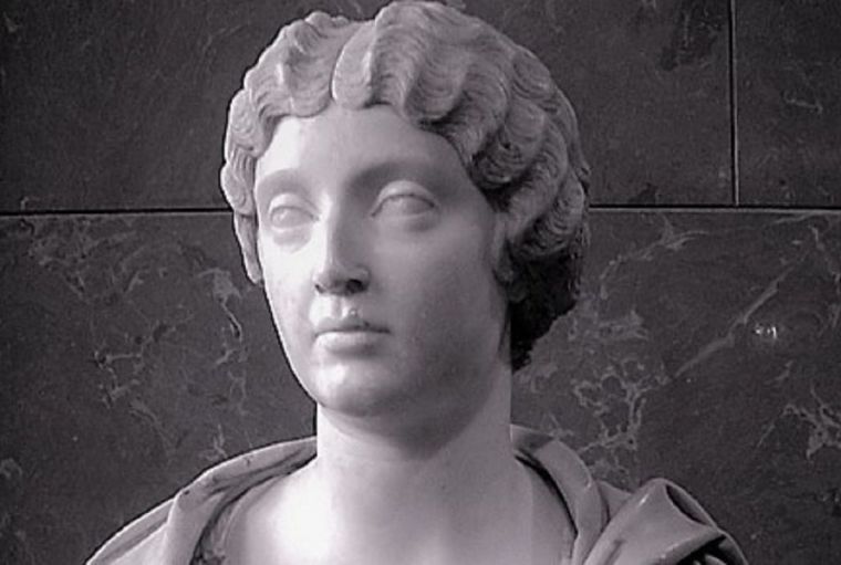Busto de Faustina la Menor, Louvre.