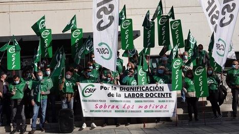 Nueve de cada diez docentes de Almería sienten que su labor no está reconocida, según una encuesta de CSIF