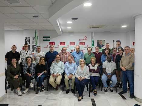 Manolo García lidera una lista renovada de profesionales dispuestos a gestionar Roquetas de Mar para dar el paso a gran ciudad