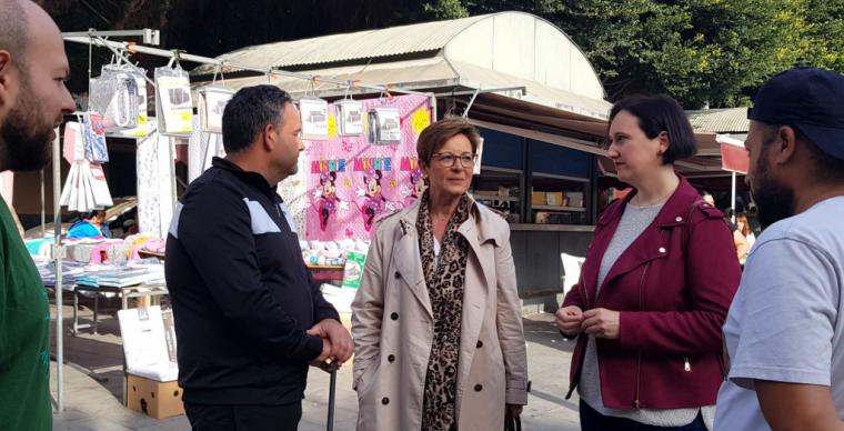 El PSOE de Almería critica el retraso del Ayuntamiento en la puesta en marcha de la nueva Ordenanza del Comercio Ambulante