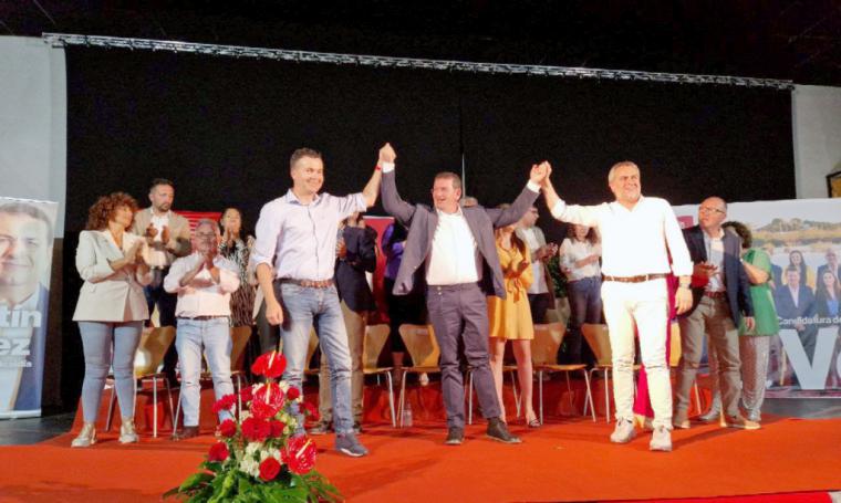 Héctor Gómez apuesta por Martín Gerez, un líder “honesto y comprometido” que hará de Vera un municipio “pujante”