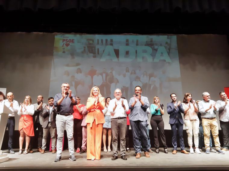 Teresa Piqueras: “El futuro de Adra lo va a construir el PSOE y le devolverá al municipio el esplendor que tenía”