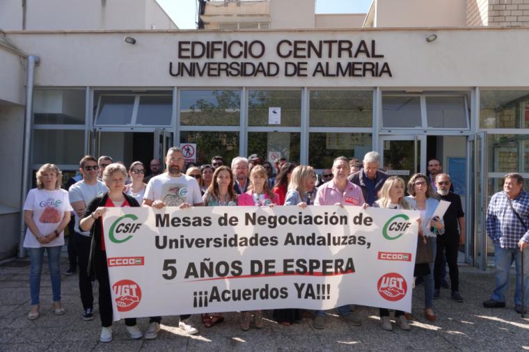 Más de 1.800 trabajadores de la UAL afectados por la paralización de las negociaciones de la Mesa General de Universidades andaluzas