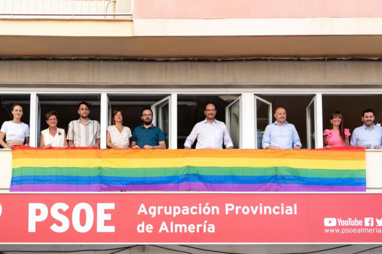 El PSOE celebra con orgullo los derechos del colectivo LGTBI y advierte de la amenaza que supone la pinza PP y Vox