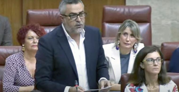 El PSOE exige explicaciones a la consejera por la muerte de dos personas mientras esperaban la ambulancia y recrimina al PP “su gestión de la salud”