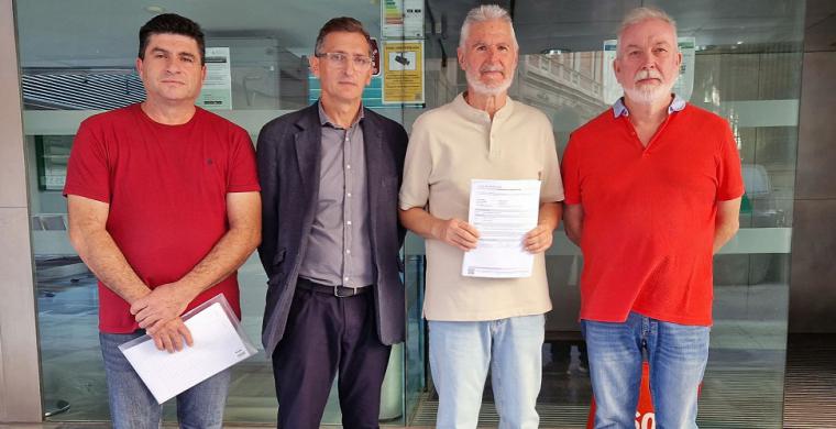 El PSOE registra más de 500 firmas para exigir al Gobierno de Moreno Bonilla más personal para el consultorio de Gádor
