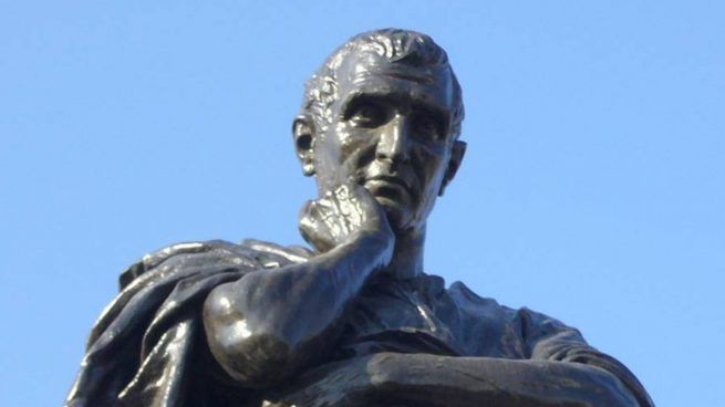 Escultura de Publio Ovidio Nasón