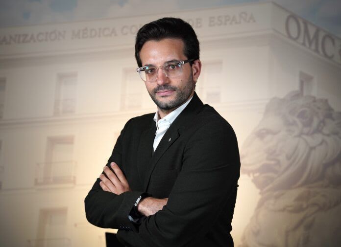 Dr. Domingo A. Sánchez, representante nacional de médicos jóvenes del CGCOM
