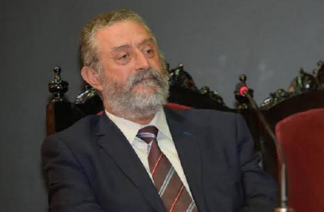 EDITORIAL: El alcalde de Albox destierra a la secretaria, no se habla con José Campoy, y está obsesionado con los exalcaldes Rogelio Mena y Francisco Granero