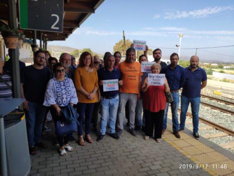 Rueda prensa huelga limpieza estaciones Adif comarca de Antequera