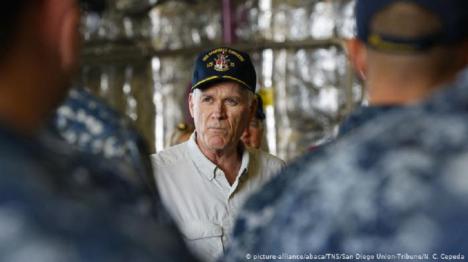 Despedido al secretario de la Marina de EEUU tras escándalo en sus fuerzas especiales