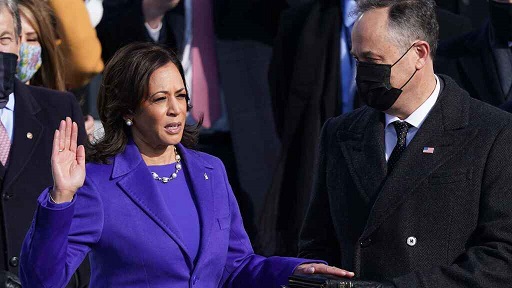 Joe Biden y Kamala Harris ya son presidente y vicepresidenta de EEUU tras la toma de posesión en una ceremonia en Washington