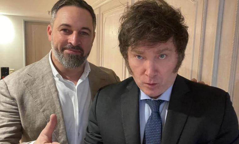 El PSOE presenta una denuncia contra Santiago Abascal y contra Vox por graves delitos de odio e injurias hacia Pedro Sánchez