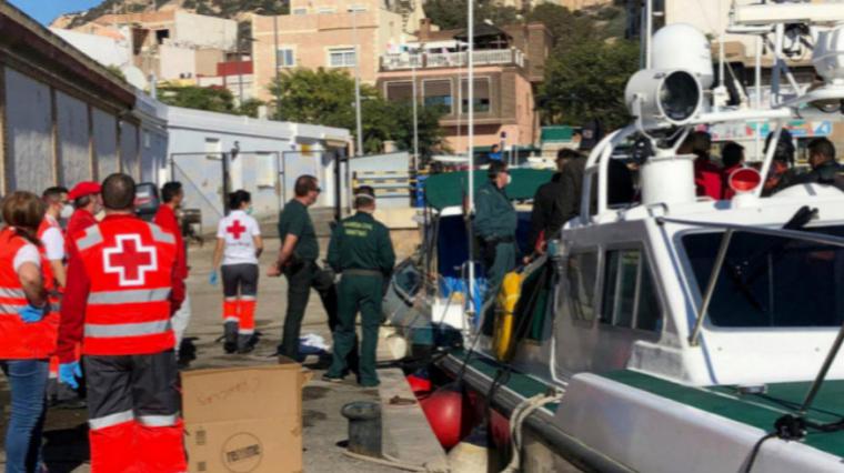 Interceptadas en aguas de Murcia cuatro embarcaciones con 53 inmigrantes a bordo 