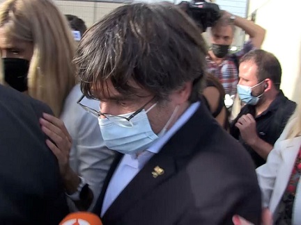 El juez deja en libertad a Puigdemont pero le impide abandonar Cerdeña