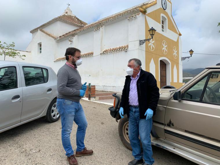 El Alcalde de Lorca visita las pedanías para conocer cómo viven los vecinos el confinamiento y recoger peticiones que faciliten la situación de emergencia sanitaria