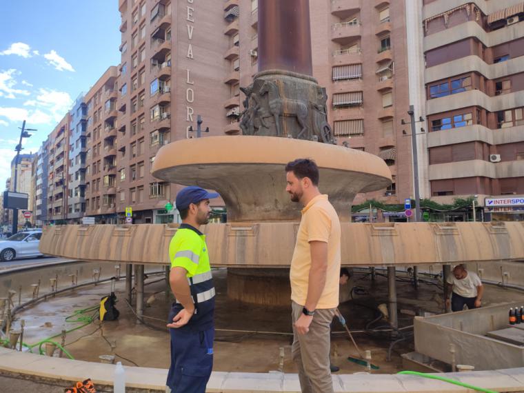 El Ayuntamiento inicia la revisión y limpieza de las 69 fuentes de Lorca
