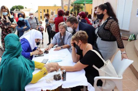  
 Cerca de 1.000 mujeres participan en las actividades realizadas en las asociaciones de mujeres de los barrios y las pedanías entre los meses de Abril a Junio 