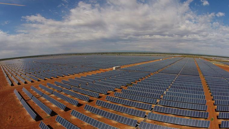 Cox Energy firma con Audax, el mayor contrato de venta de energía solar a largo plazo