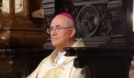 El Papa Francisco destituye de facto al actual obispo de Almería y asigna al obispo coadjutor de Almería las funciones de la Diócesis 