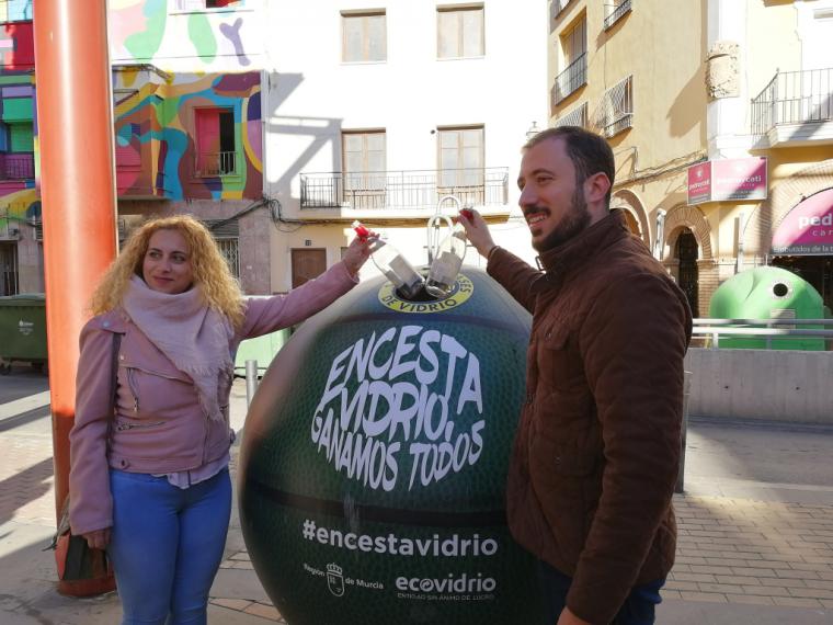 Lorca quiere ser el municipio ganador de la campaña regional “Encesta vidrio, ganamos todos” de Ecovidrio que fomenta el reciclaje a través del deporte
