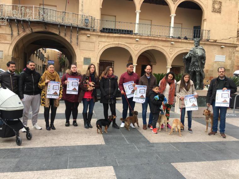 El Ayuntamiento de Lorca pone en marcha, a través de la Concejalía de Sanidad, una campaña para el fomento de la adopción de mascotas también en estas fechas navideñas