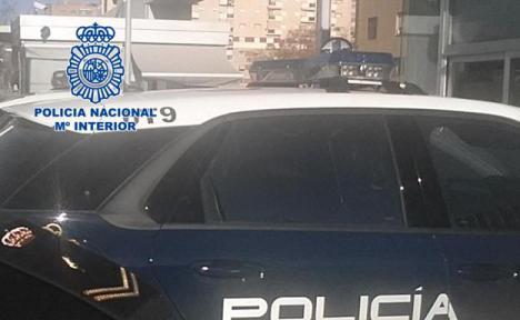 La Guardia Civil interviene 20 kg de angulas vivas en el Aeropuerto de Málaga