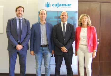 Cajamar firma un convenio con Tecnova para financiar a sus más de 100 empresas asociadas