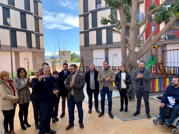 El Ayuntamiento de Lorca hace entrega de las llaves de las seis viviendas de propiedad municipal situadas en el Barrio de San Fernando a diversos colectivos sociales del municipio