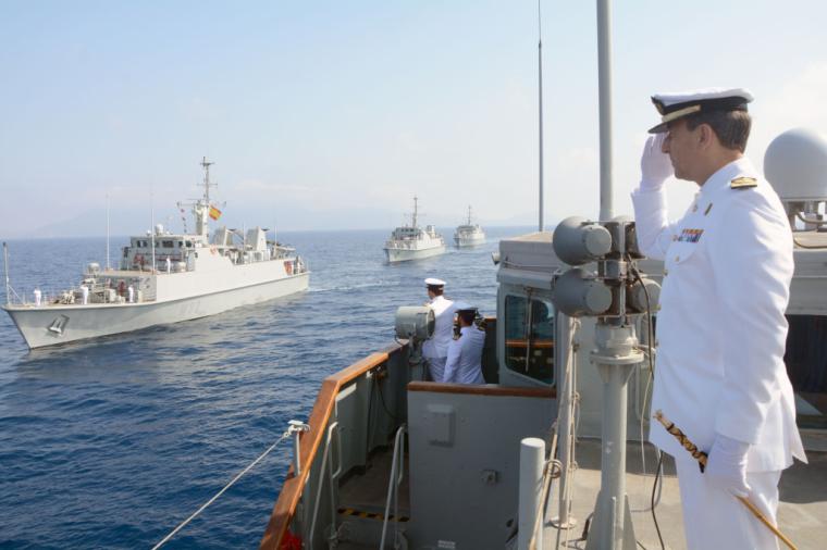 Entrega de mando en Cartagena : El capitán de navío D. Miguel Cuartero Lorenzo toma el mando de la Fuerza de Medidas Contra Minas de la Armada